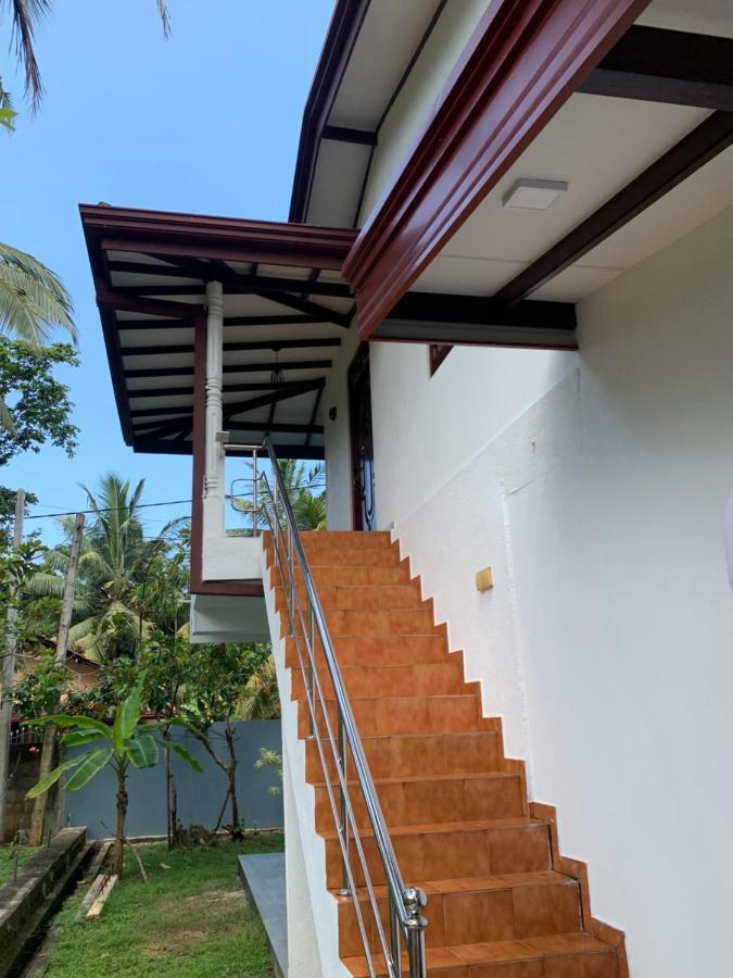 Tranquil Private Villa Near Bentota Beach ภายนอก รูปภาพ
