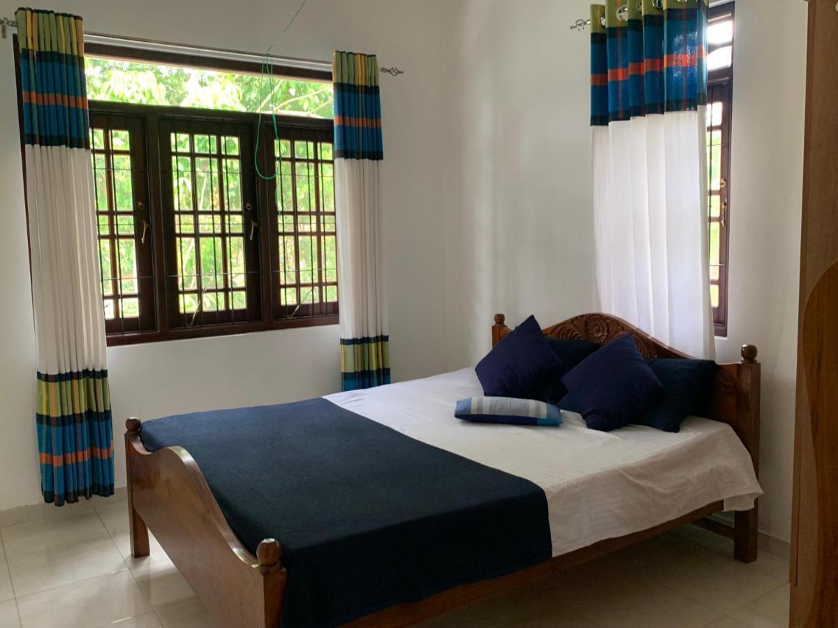 Tranquil Private Villa Near Bentota Beach ภายนอก รูปภาพ